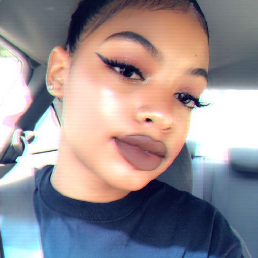 Meet your Posher, Aliyah